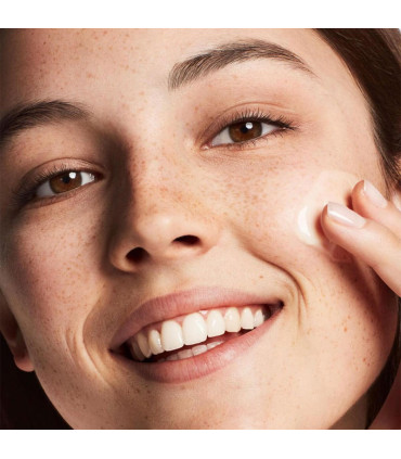 ژل مرطوب کننده Dramatically Different کلینیک